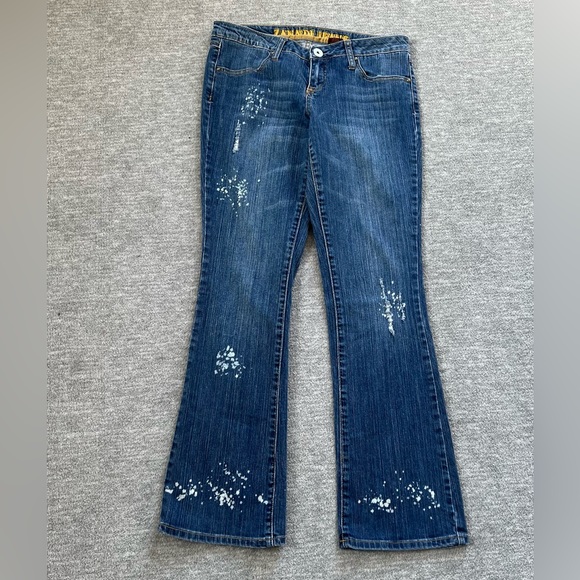 Zanadi Distressed Bleach-Spattered Low-Rise Bootcut Jeans Sz. 11 Jr. - Picture 1 of 7